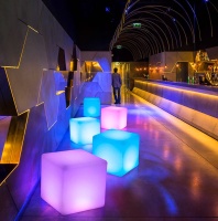 Светильник Куб 50 с питанием от АКБ, RGB